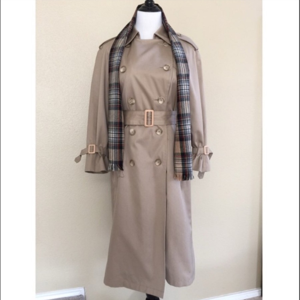 Classic Beige London Fog Double-Breasted Trench Coat W/ Scarf